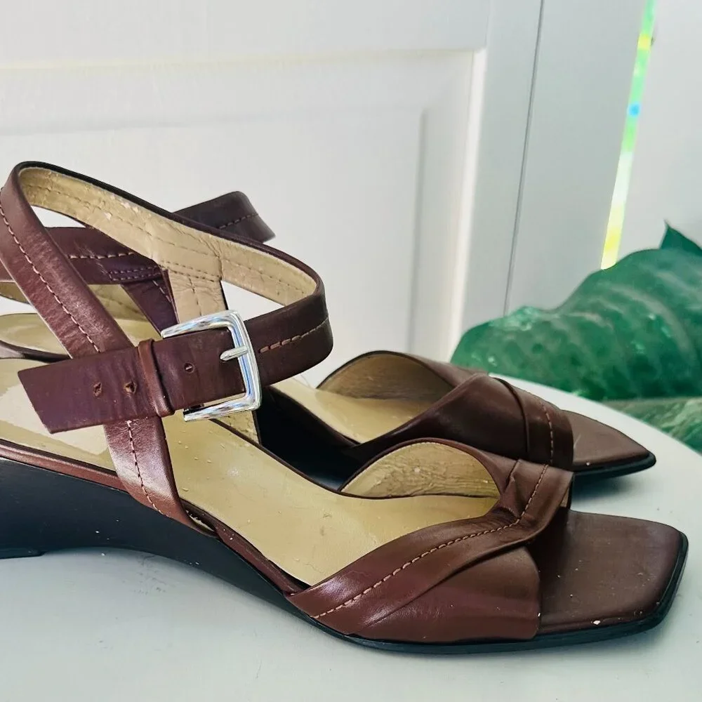 Vintage 1990s Franco Sarto Brown Leather Wedge Sandals Slingback Size 9